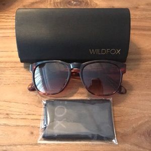 WILDFOX Sunglasses classic fox 2